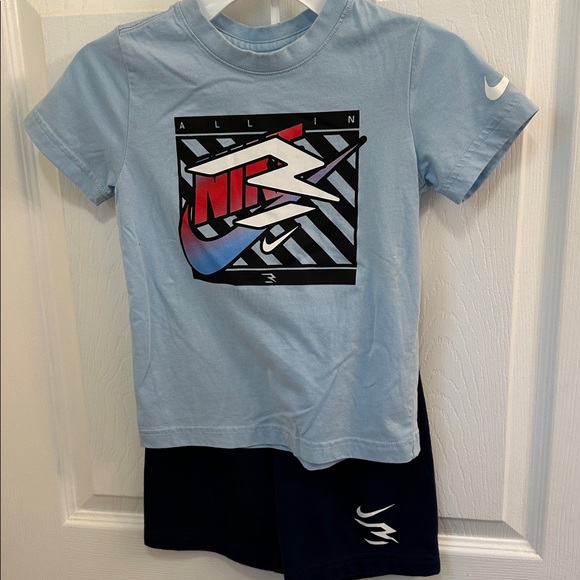 2 piece size 6 Nike short sets - Picture 2 of 6